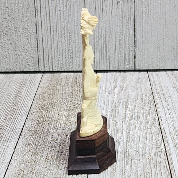 VTG Carved Christmas Display Shepard Holding Sheep and Staff Wood Base Nativity - Picture 4 of 7